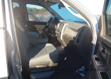 2016 Ram 1500 Express z USA, uszkodzony, nr VIN 3C6RR6KT1GG355988